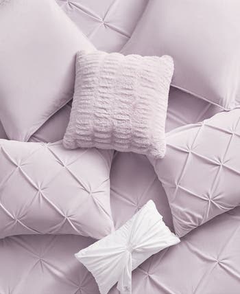 Kiss 5-Piece Pleat Plush Comforter Set