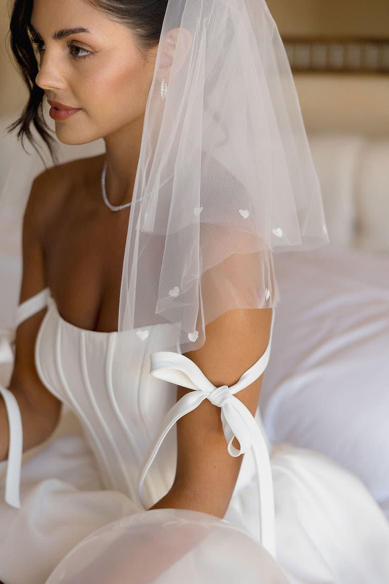 Lucky in Love Mini Veil, Alternate, color, Ivory