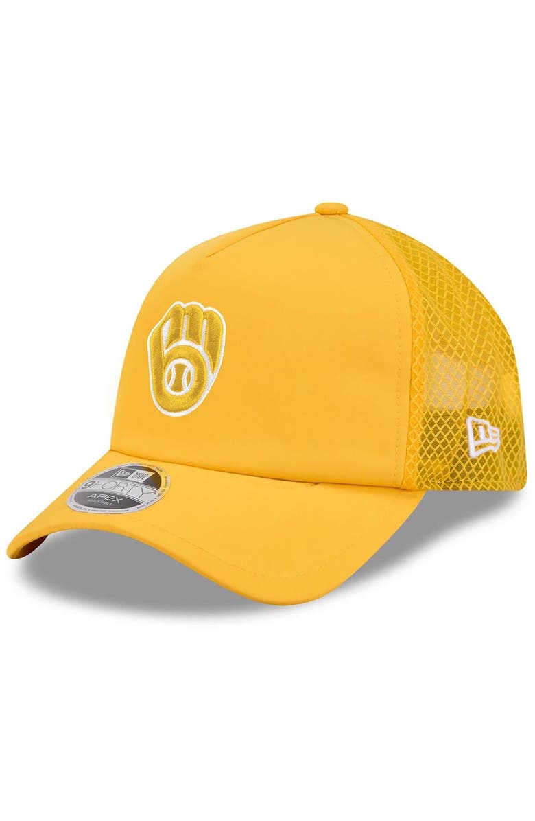 New Era Men's New Era Gold Milwaukee Brewers 2026 Batting Practice Apex 9FORTY Adjustable Trucker Hat, Main, color, Gold