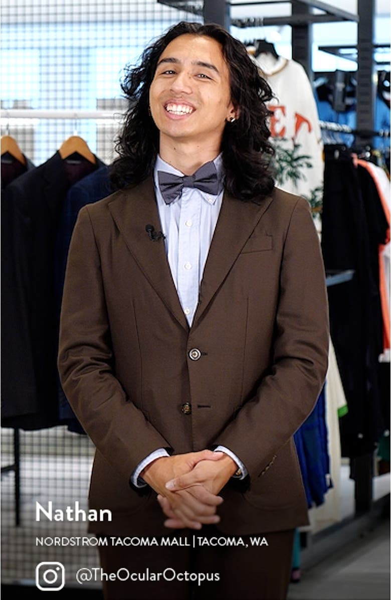 The Monte Bello Interlocked Silk Pre-Tied Bow Tie, sales video thumbnail