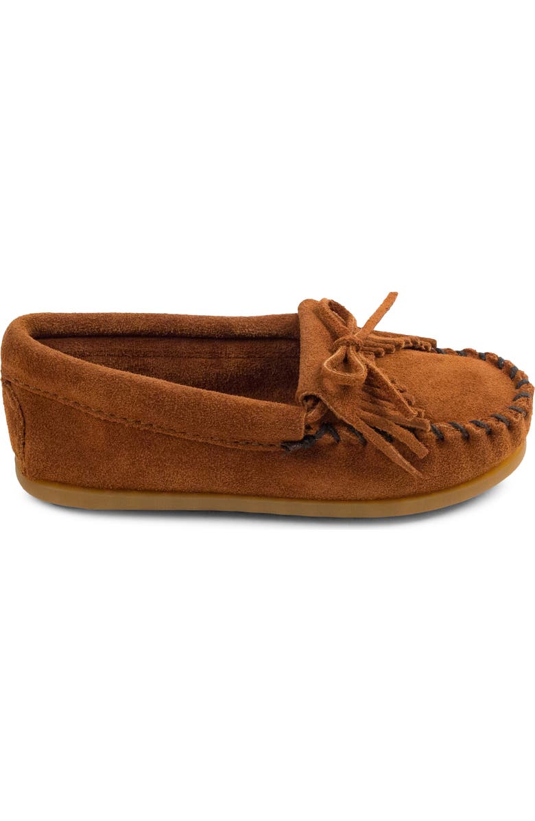 Minnetonka Kilty Driving Shoe, Alternate, color, Brown