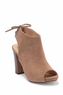 CHASE AND CHLOE Marcy Cutout Bootie