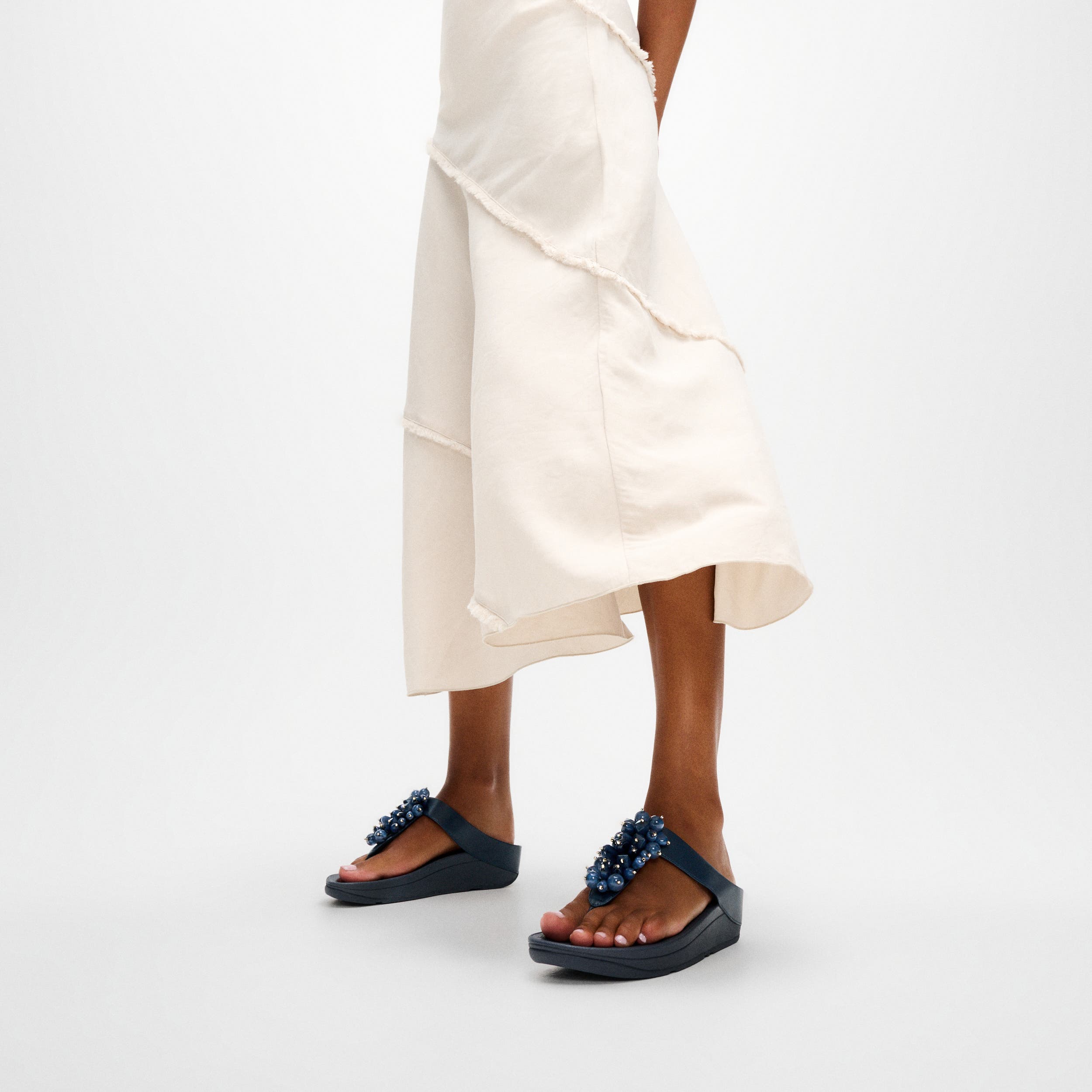 FitFlop Fino Bead Cluster Sandals, Alternate, color, Midnight Navy