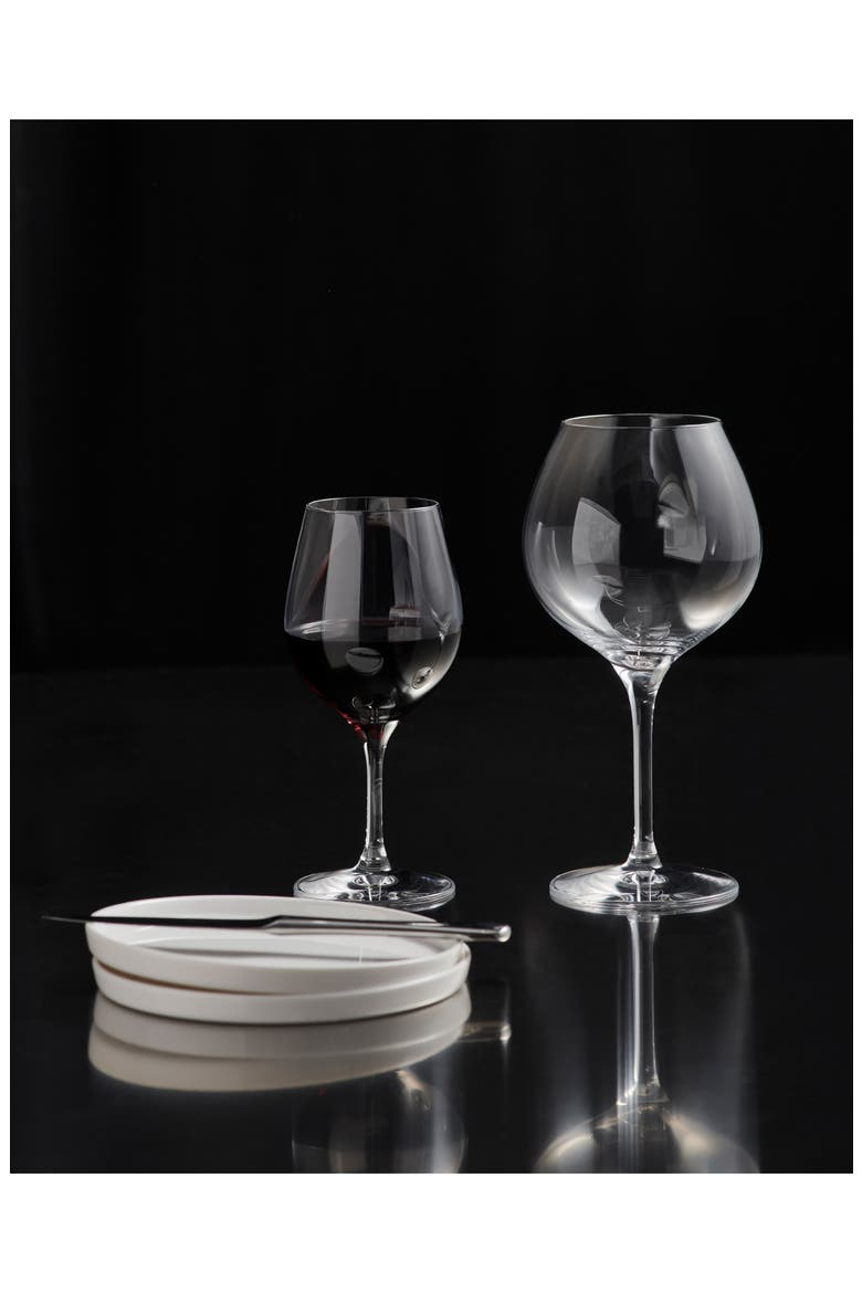 More Set of 4 Pinot Wine Glasses, Alternate, color, CLEAR