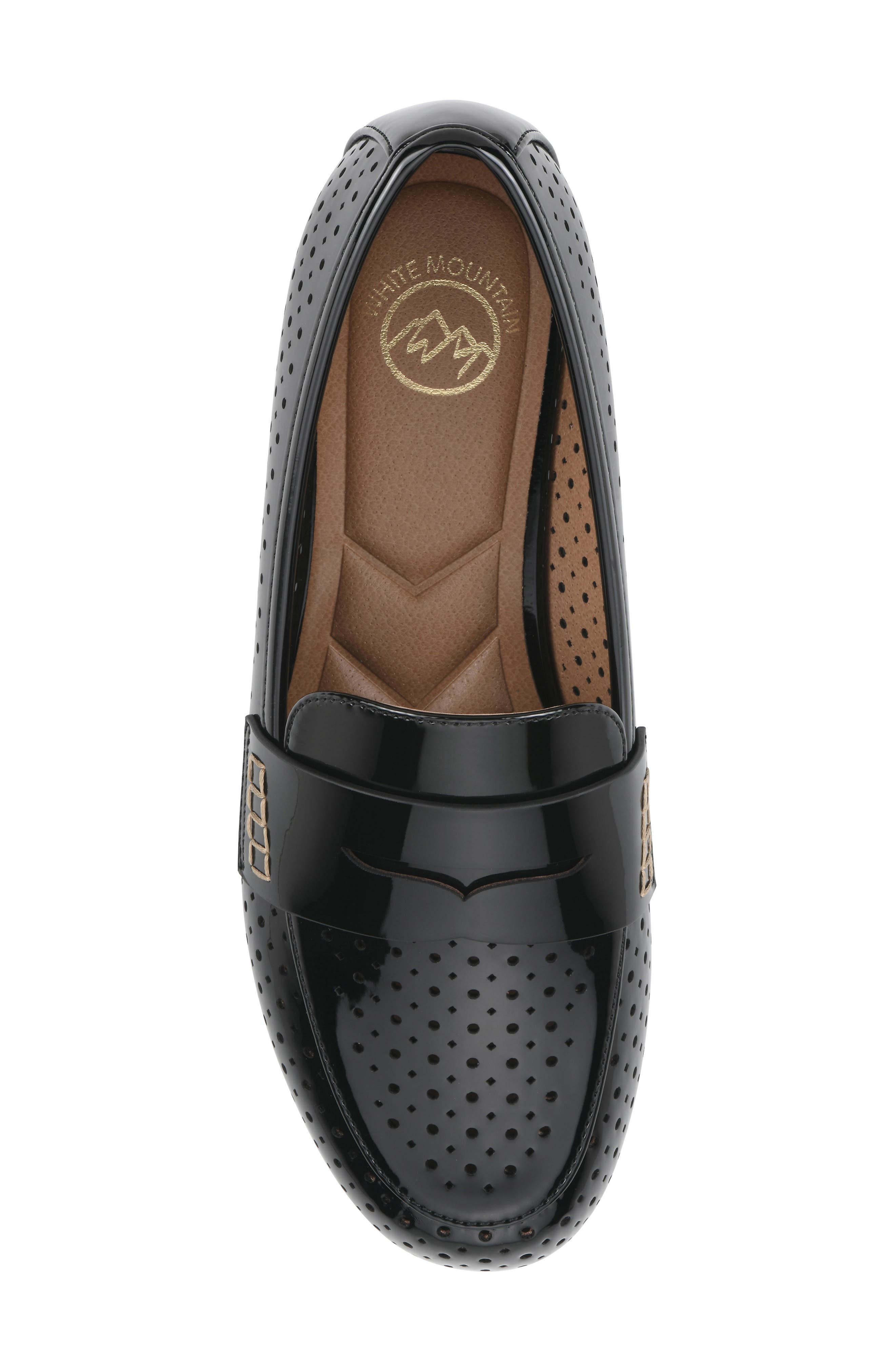 White Mountain Footwear Wallace Perforated Penny Loafer, Alternate, color, 