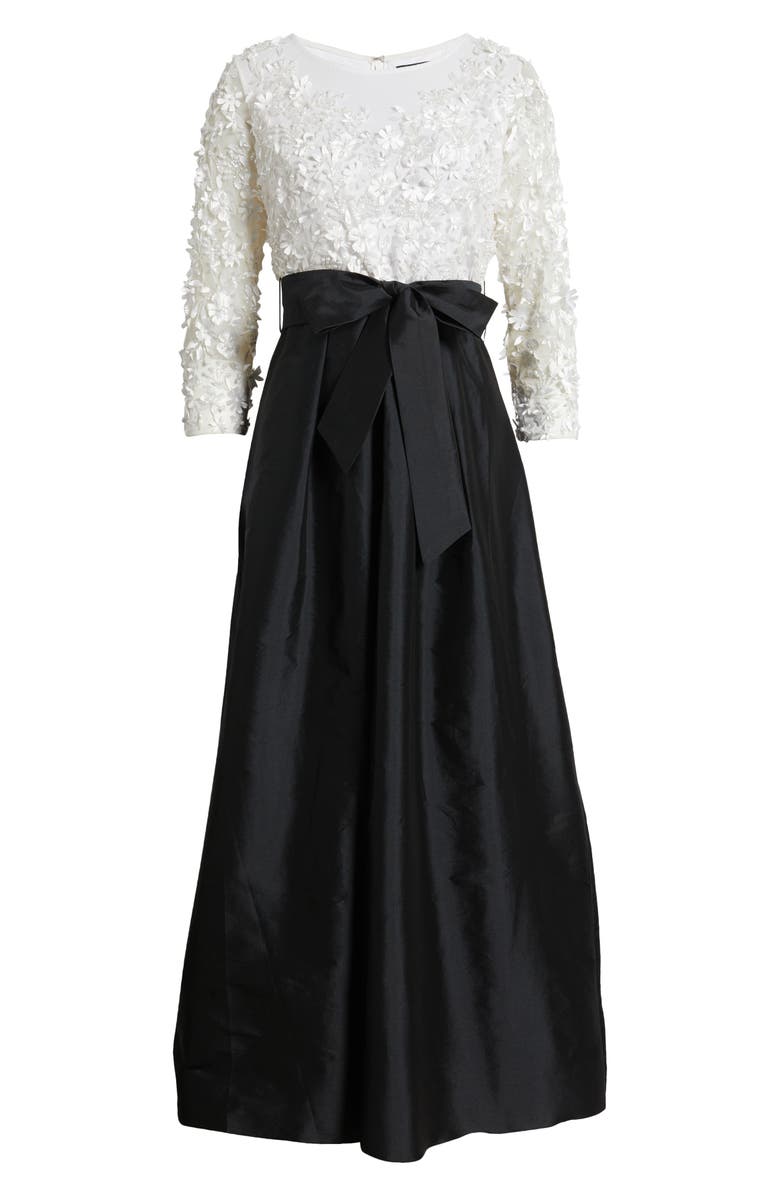 Pisarro Nights 3D Floral Bodice Beaded Gown, Alternate, color, Black/ White