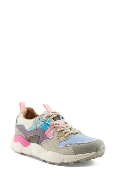Flying Colors Sneaker