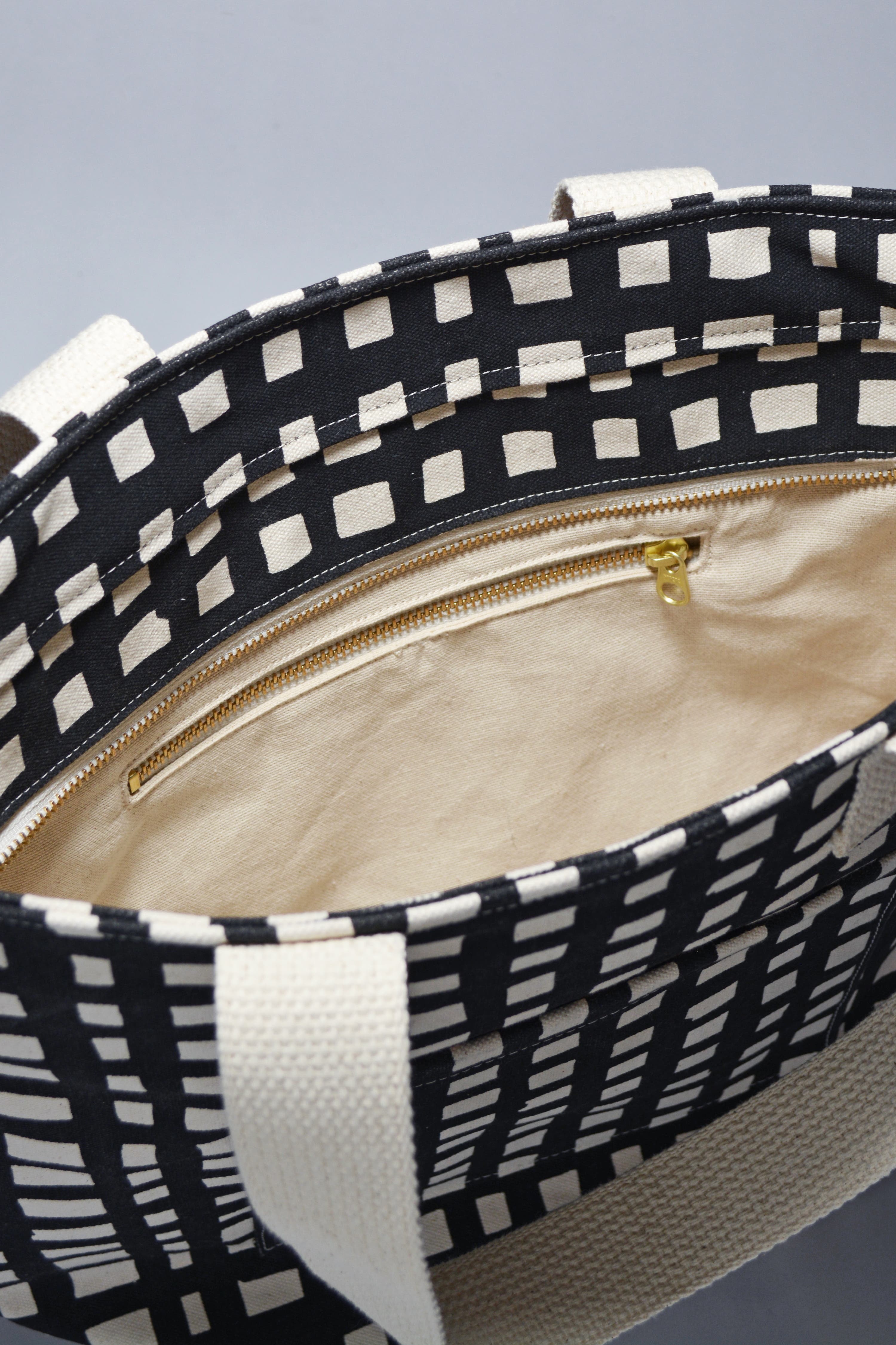 Dance Happy Grid Carry All Tote Bag, Alternate, color, Black