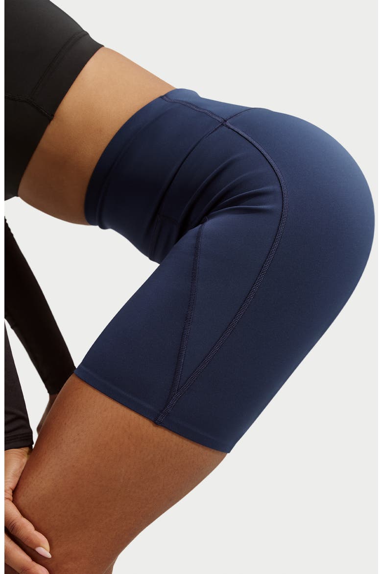 Universa Medium-Support High-Waisted Pocket Biker Shorts, Alternate, color, MIDNIGHT NAVY/ DARK OBSIDIAN