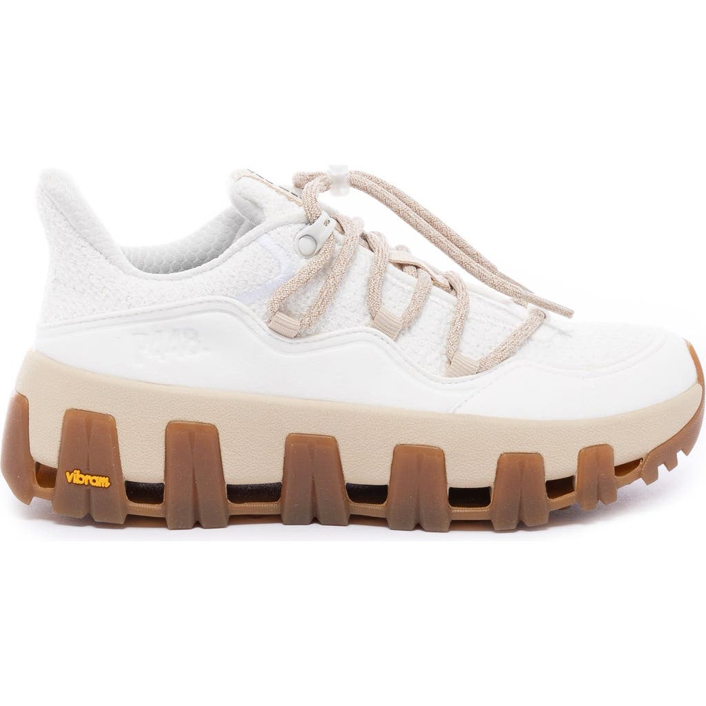 P448 Monalea Trainer In Multi