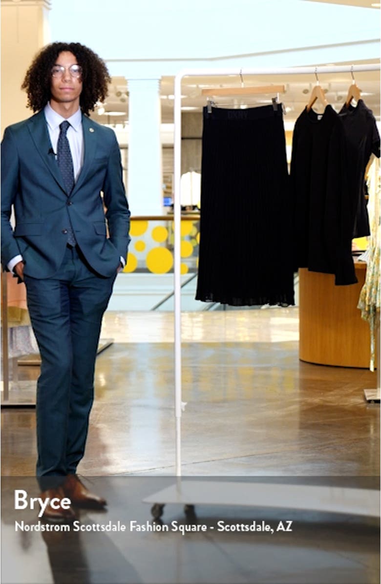 SPORTSWEAR Pleated Skirt, sales video thumbnail