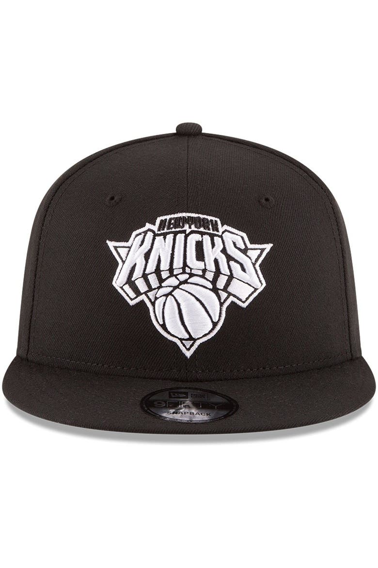 Men's New Era Black New York Knicks Black & White Logo 9FIFTY Adjustable Snapback Hat, Alternate, color, BLACK