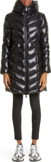 ダウンジャケット・コート MONCLER MARUS LONG DOWN JACKET Moncler Marus Long Chevron-Quilted Jacket | Neiman Marcus