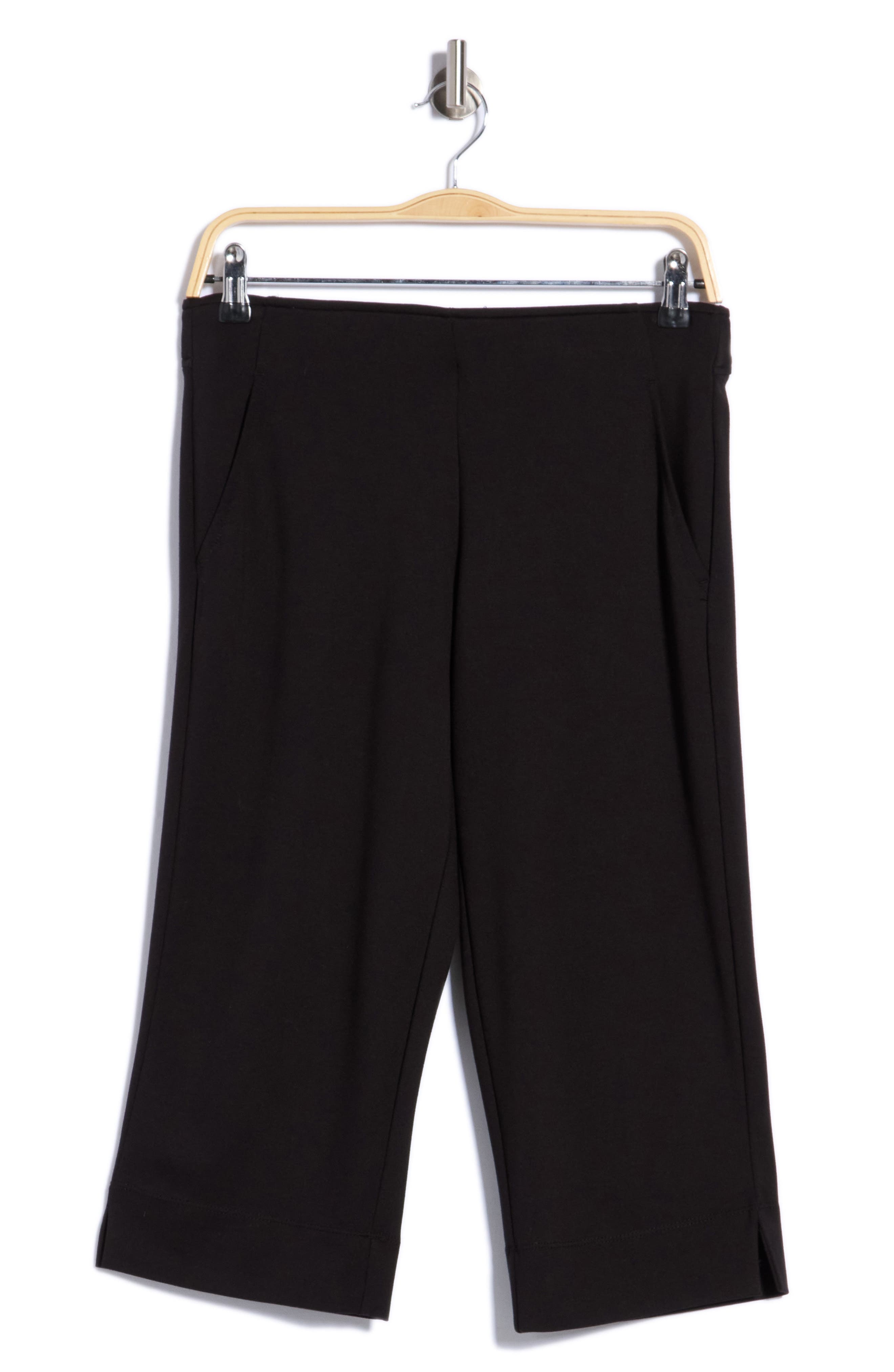 Pull-On Capri Pants