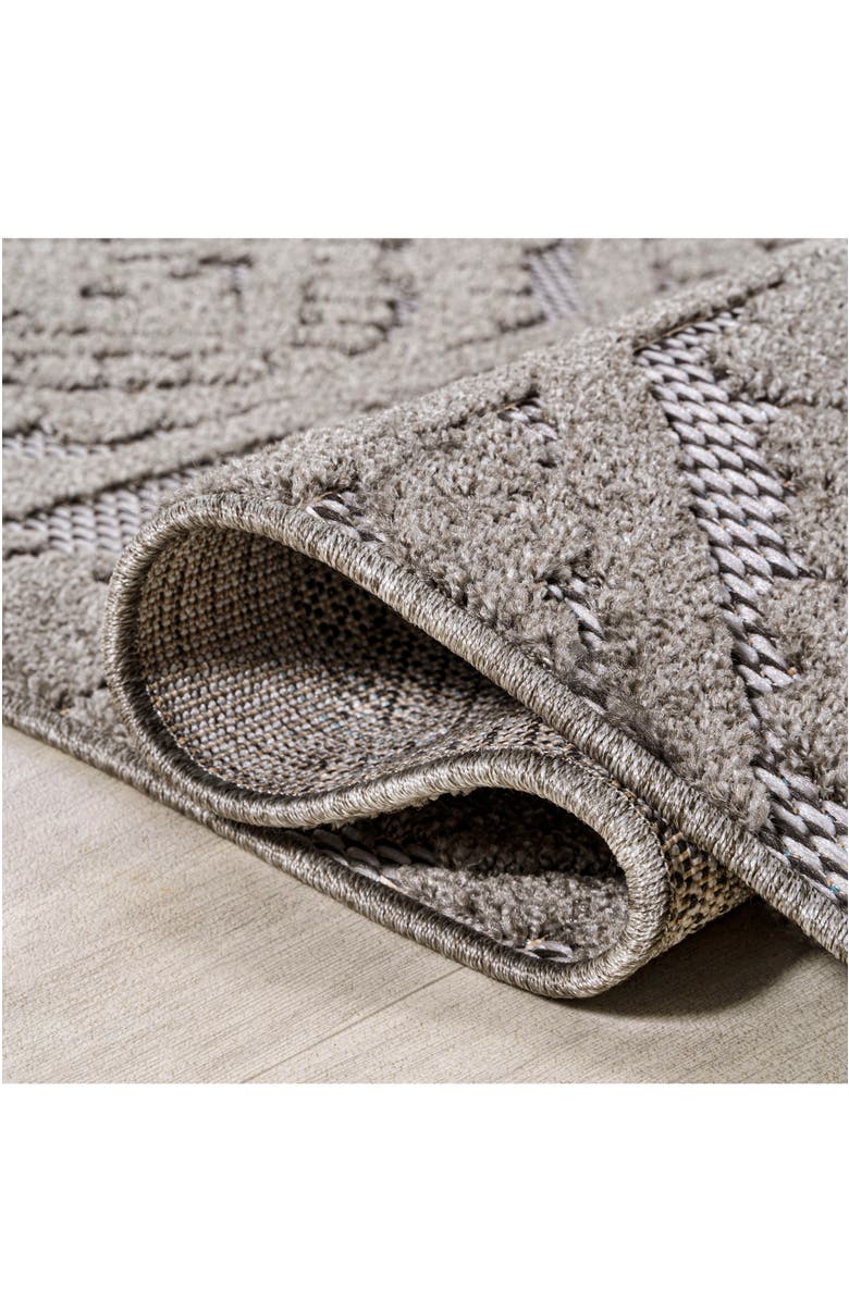 JONATHAN Y Citta High-Low Pile Mediterranean Tile Indoor/Outdoor Area Rug, Alternate, color, Dark Gray/Ivory