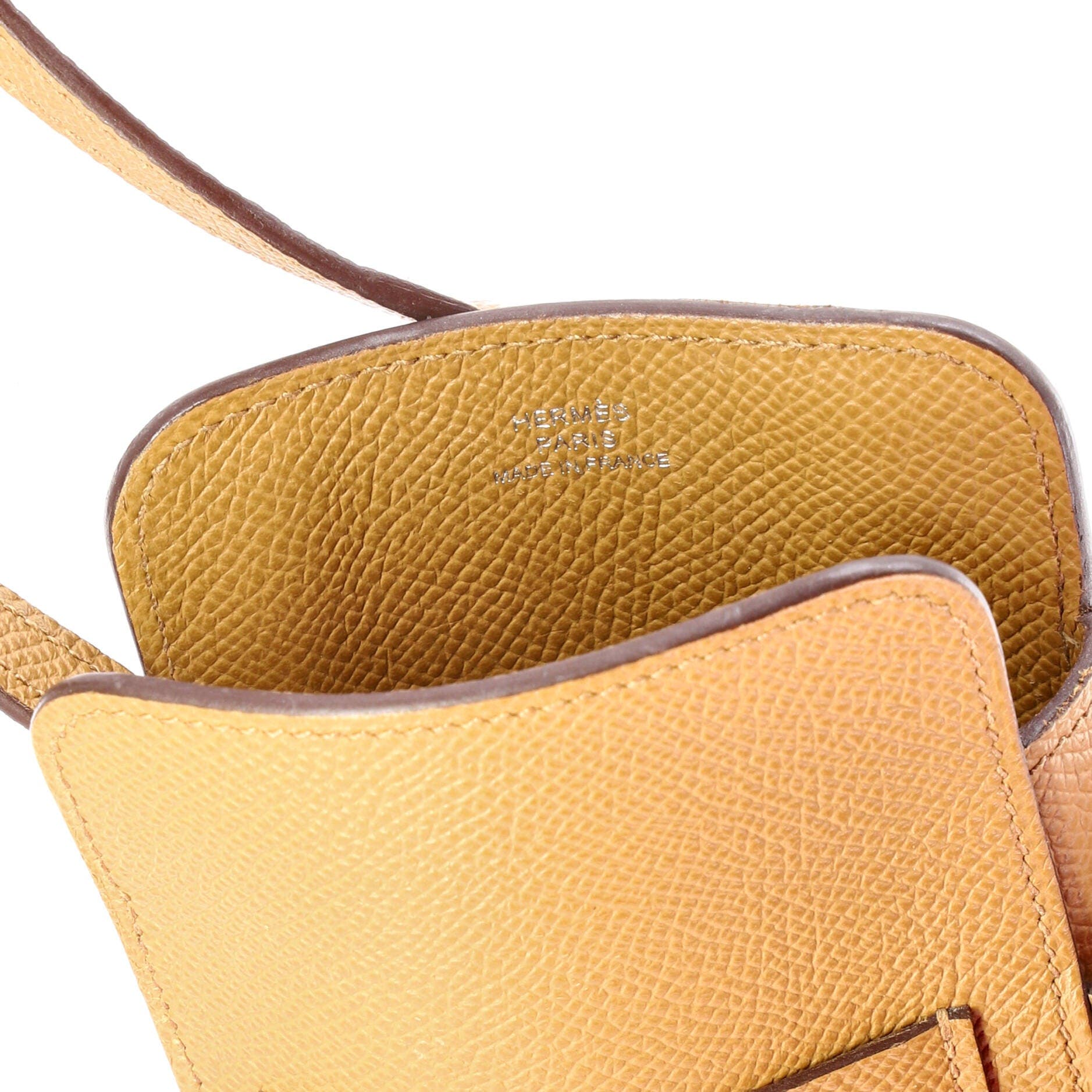 Pre-Owned Hermes Hermesway Phone Case Crossbody Bag Epsom, Alternate, color, Biscuit