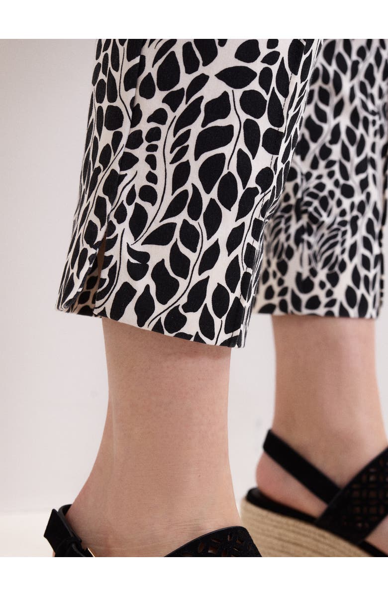 Phase Eight Carmella Printed Cropped Trousers, Alternate, color, Black/Ivory