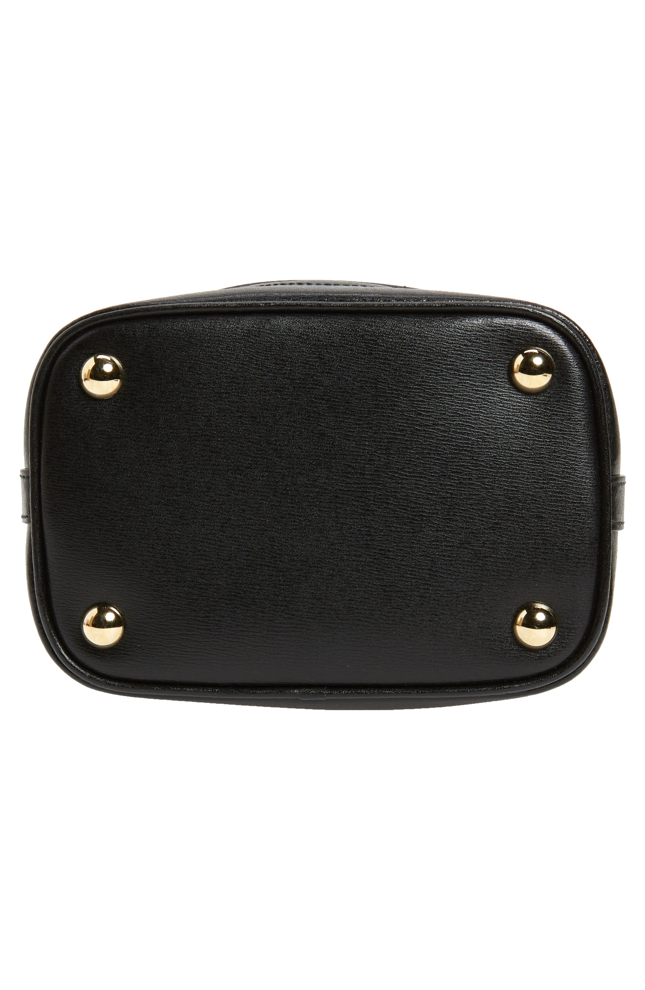 FERRAGAMO Salvatore Ferragamo City Quilted Gancio Bucket Bag, Alternate, color, 