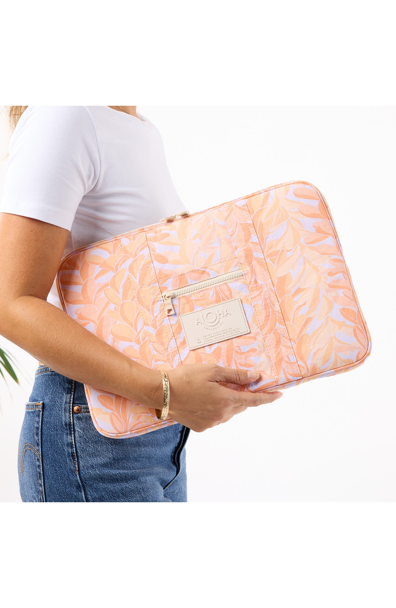 Aloha Collection Lei Stand Nylon Laptop Case, Alternate, color, Peachy