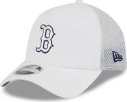 New Era Men's New Era White Boston Red Sox 2026 Batting Practice Apex 9FORTY Adjustable Trucker Hat