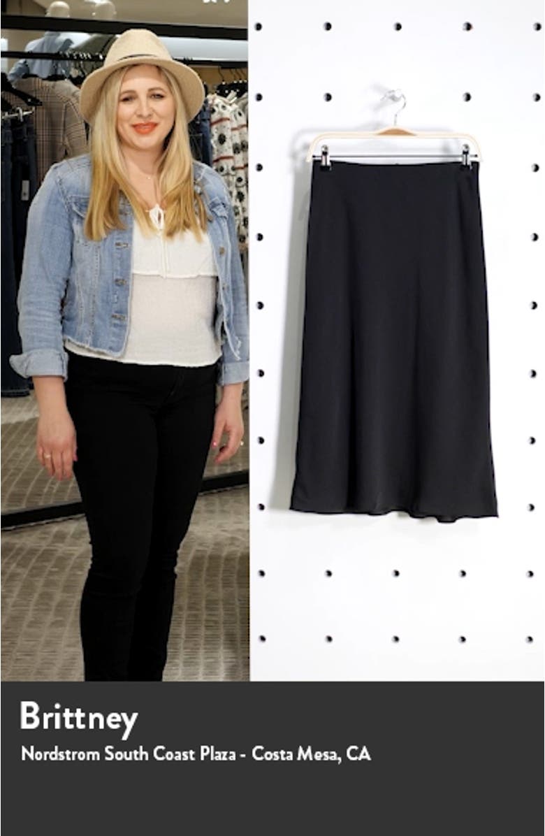 Woven Skirt, sales video thumbnail