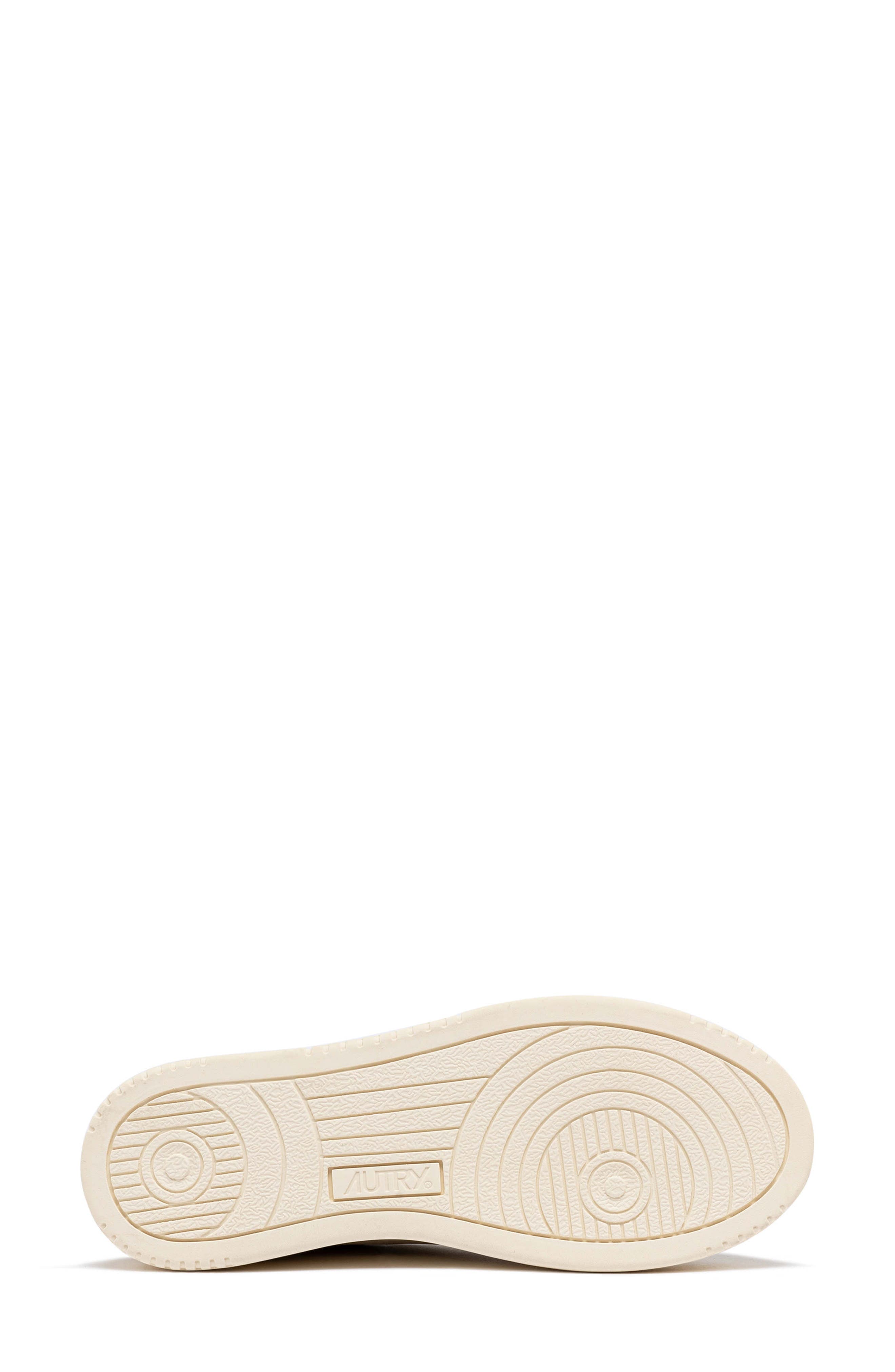 AUTRY Medalist Low Sneaker, Alternate, color, Winter White Goat