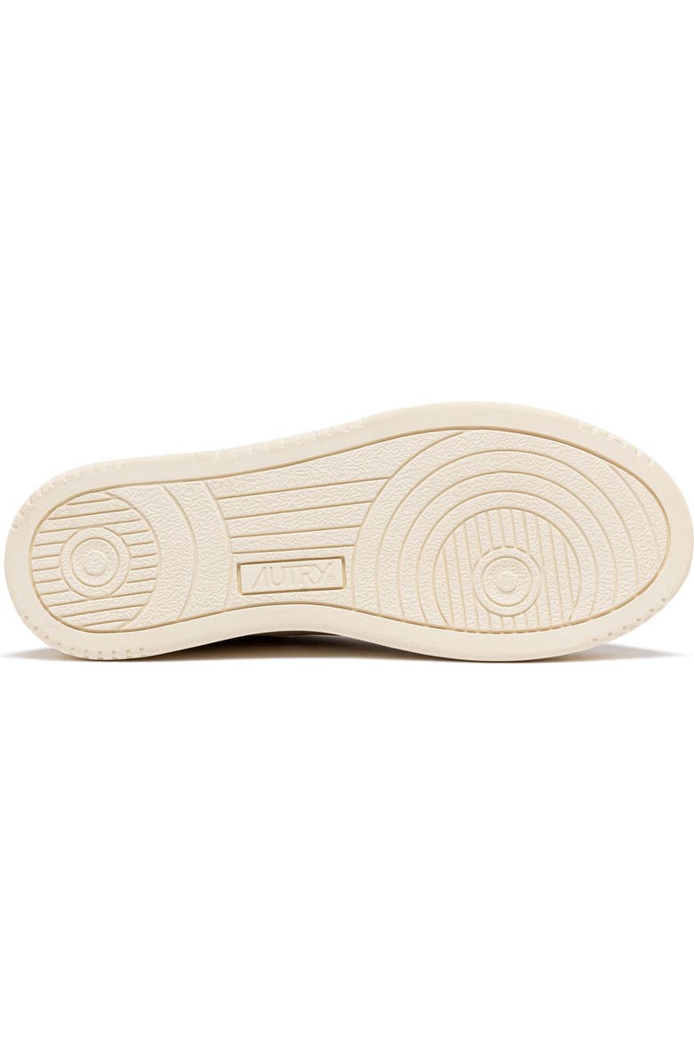 AUTRY Medalist Low Sneaker, Alternate, color, Winter White Goat