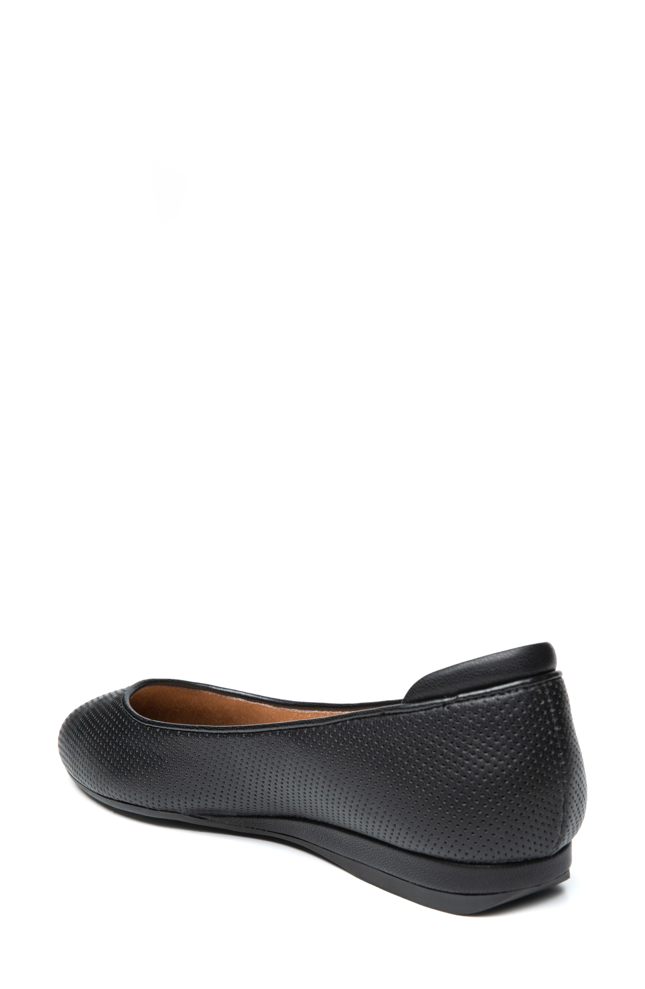 Me Too Adaria Ballet Flat, Alternate, color, Black