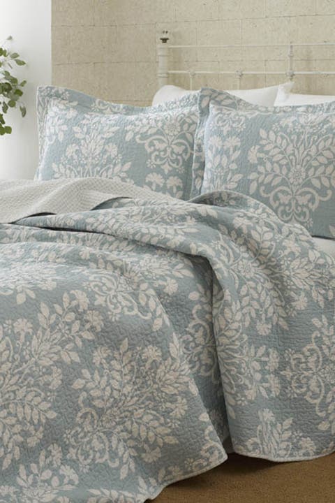 Rowland Pastel Blue Full/Queen Quilt Set