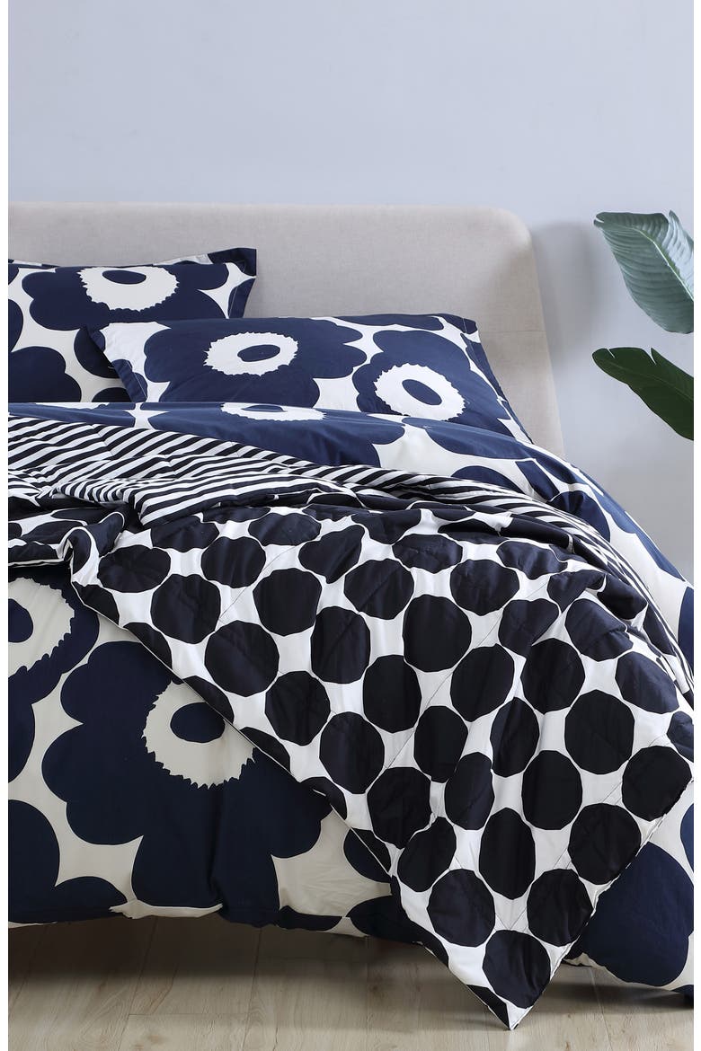 Pienet Kivet Reversible Throw Blanket, Main, color, BLACK