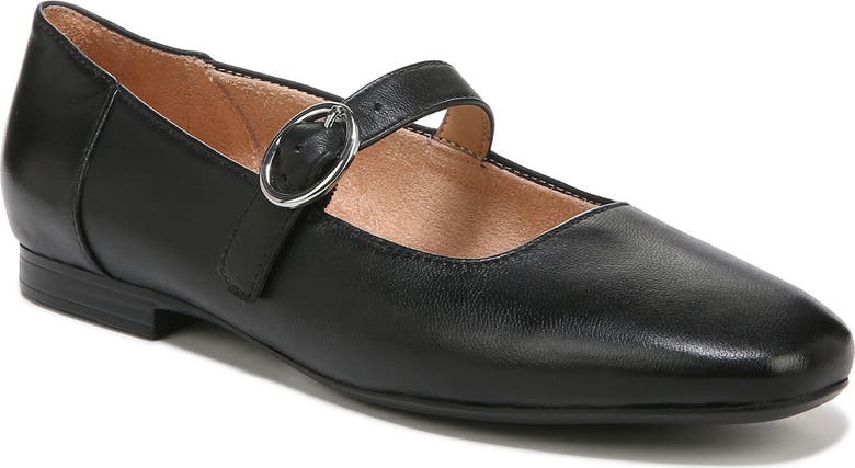 Naturalizer Elina Mary Jane Flat In Black