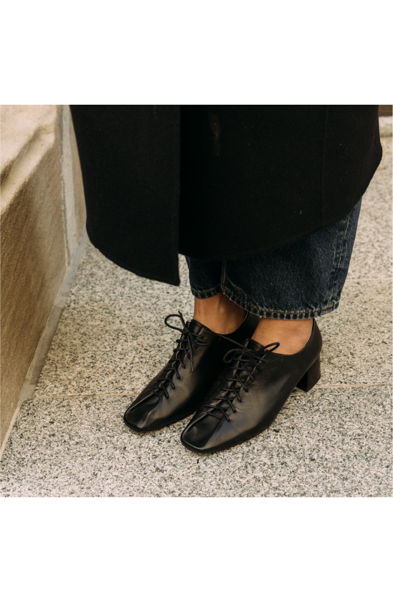 Amie Rafa Earl Choked Up Pump, Alternate, color, Black