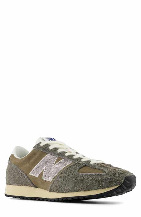 Gender Neutral 471 Sneaker