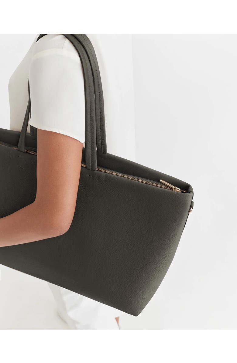 Cuyana Classic Easy Zipper Tote, Alternate, color, Dark Olive