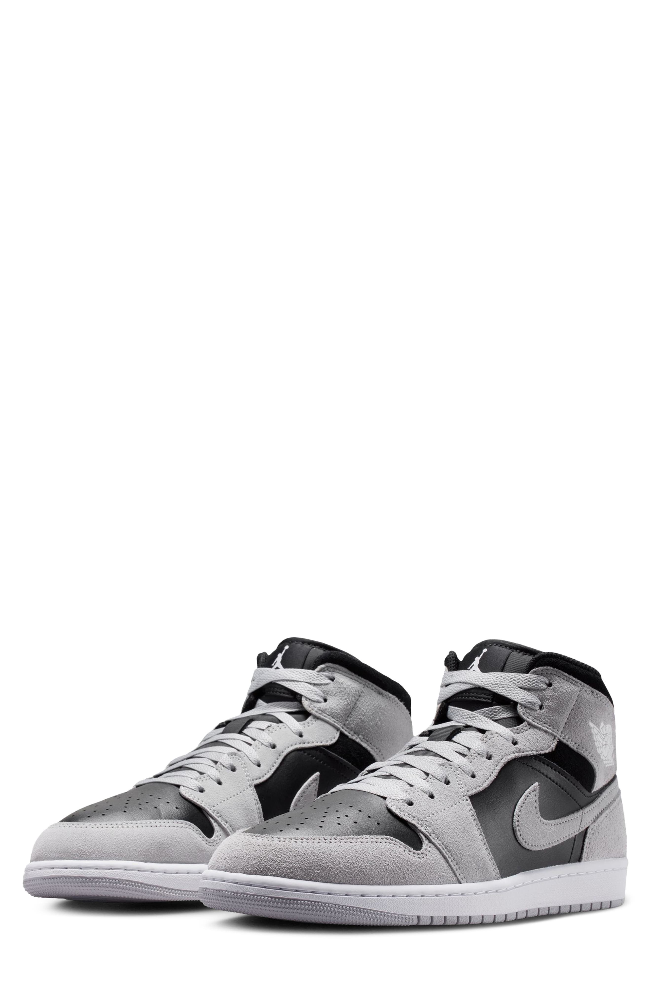 LIGHT SMOKE GREY SUEDE/ BLACK