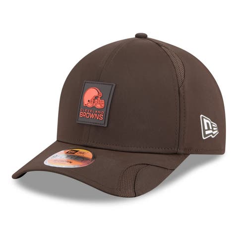 Men's New Era Brown Cleveland Browns 2025 Sideline  M-Crown 9FORTY Adjustable Hat