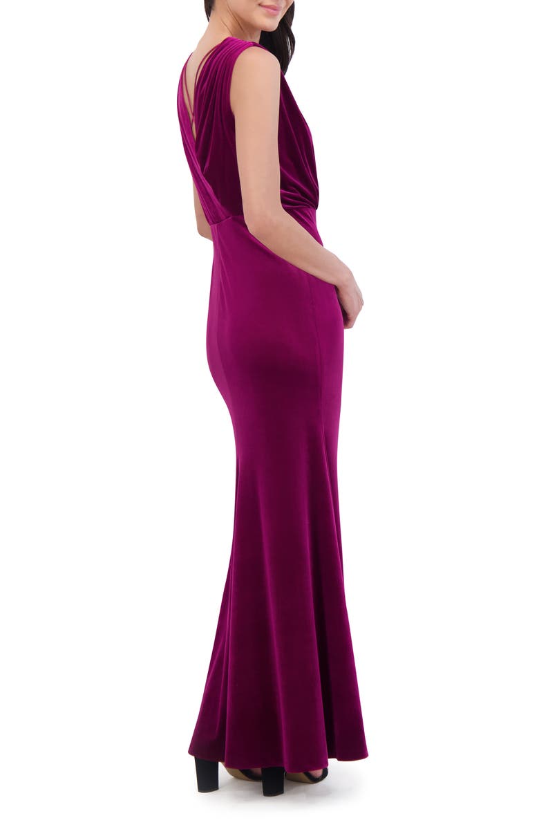 Vince Camuto Sleevless Velvet Trumpet Gown, Alternate, color,