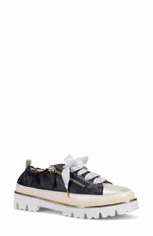 Ron White Ninazee Ultralight Lace-Up Sneaker
