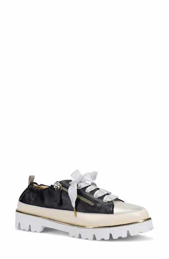 Ron White Ninazee Ultralight Lace-Up Sneaker