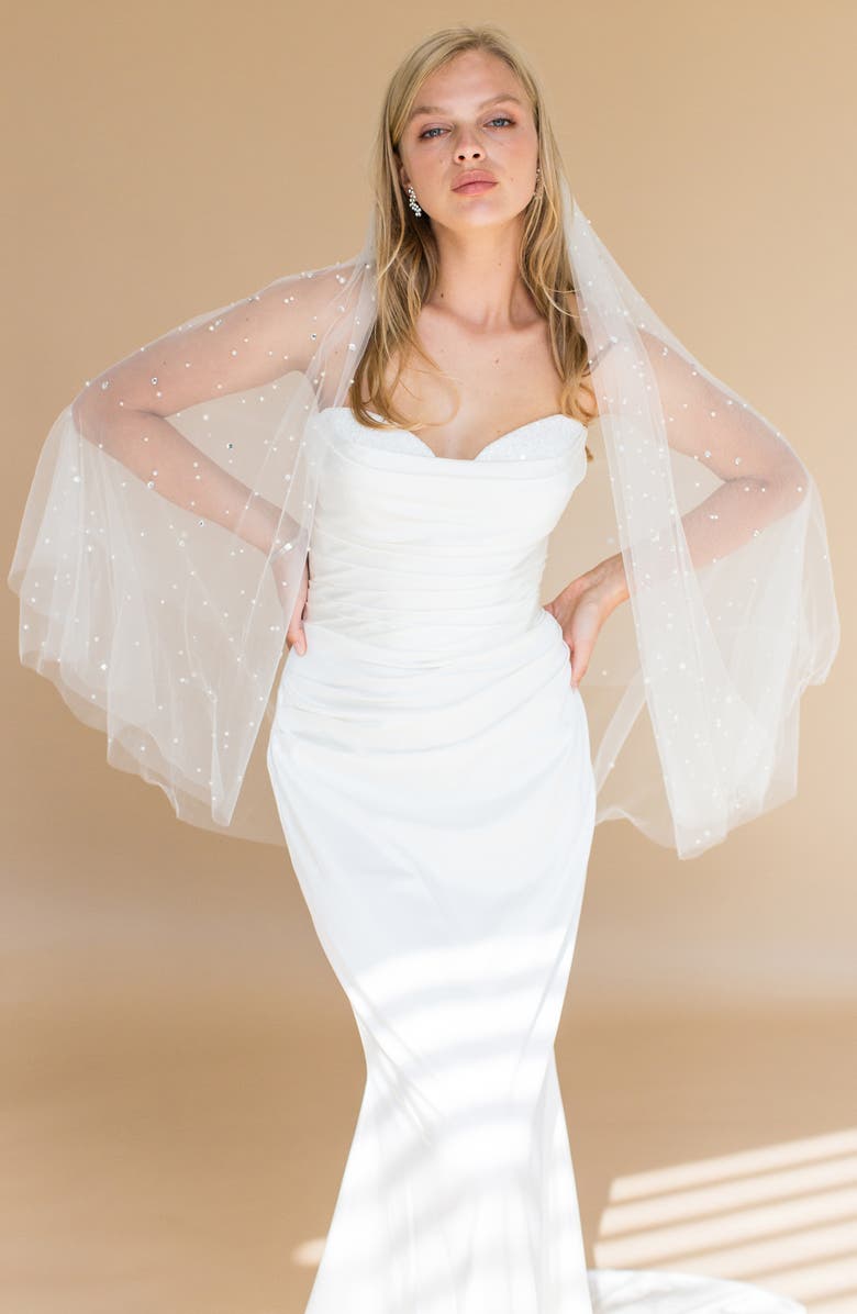 Brides & Hairpins Oona Fingertip Blusher Veil, Alternate, color, Ivory