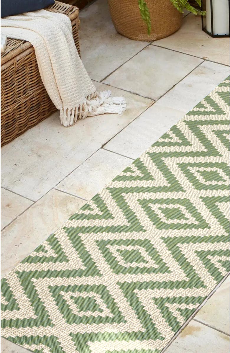 JONATHAN Y Sintra Diamond  Indoor/Outdoor Area Rug, Alternate, color, Green/Cream