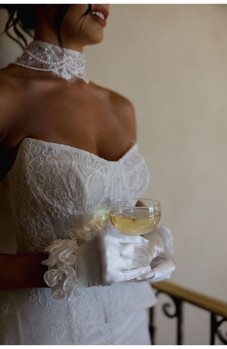 Untamed Petals Rosey Gloves, Alternate, color, Ivory