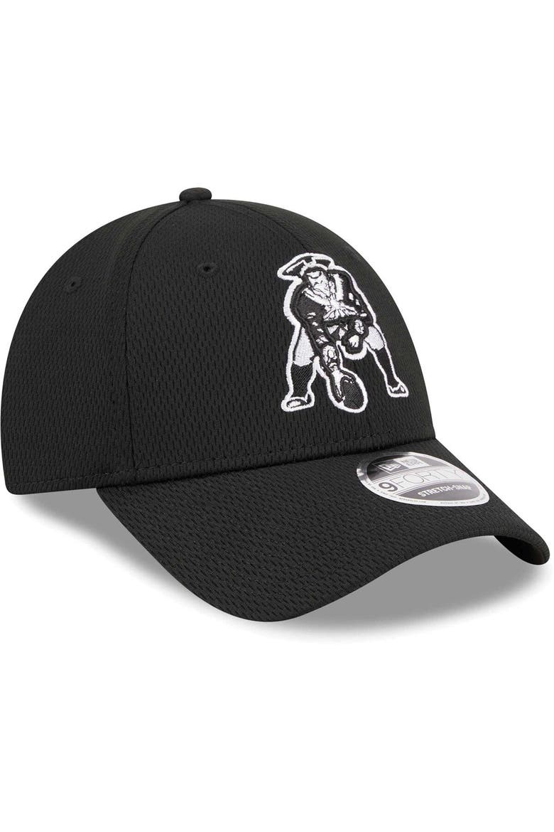 Men's New Era Black New England Patriots Throwback Main B-Dub 9FORTY Adjustable Hat, Alternate, color, Black