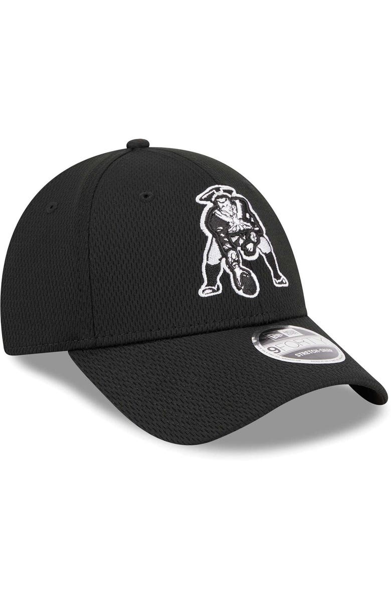 New Era Men's New Era Black New England Patriots Throwback Main B-Dub 9FORTY Adjustable Hat, Alternate, color,