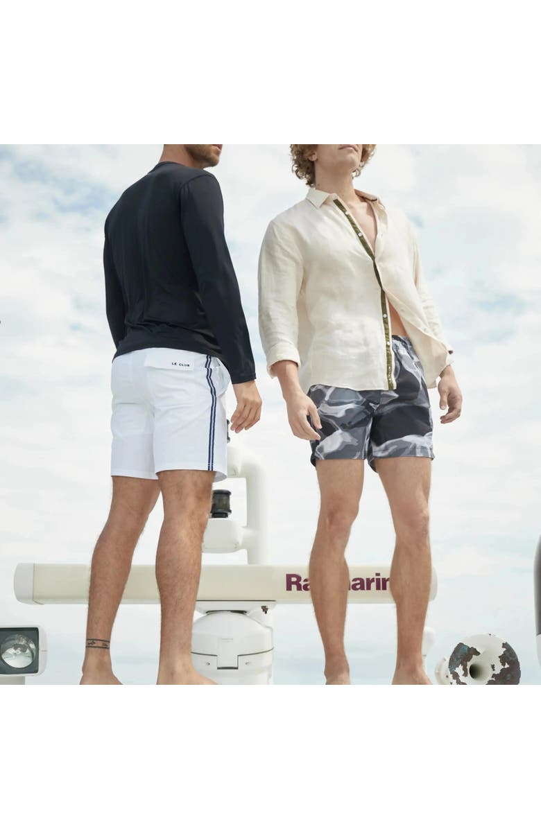 Le Club Resortwear 5.5" Le Club Mens Swim Trunk, Alternate, color, Black/White