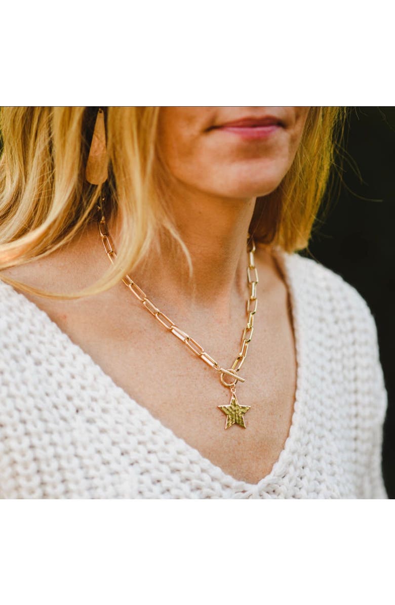 Erin McDermott Jewelry Star Hammered Necklace, Alternate, color, Gold