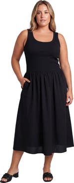 24seven Comfort Apparel Curvy Essential Sleeveless Scoop Neck A-Line Pocket Maxi Dress