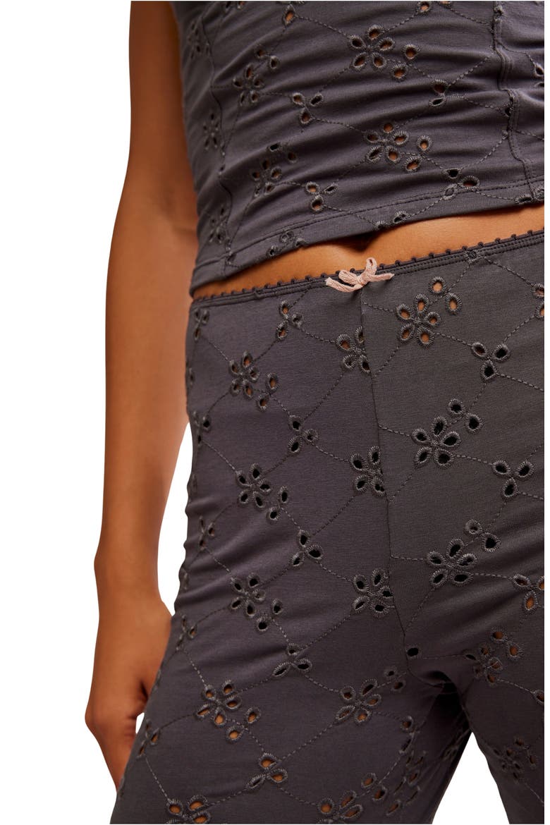 Full Bloom Eyelet Pajama Capri Pants, Alternate, color, PLUM KITTEN