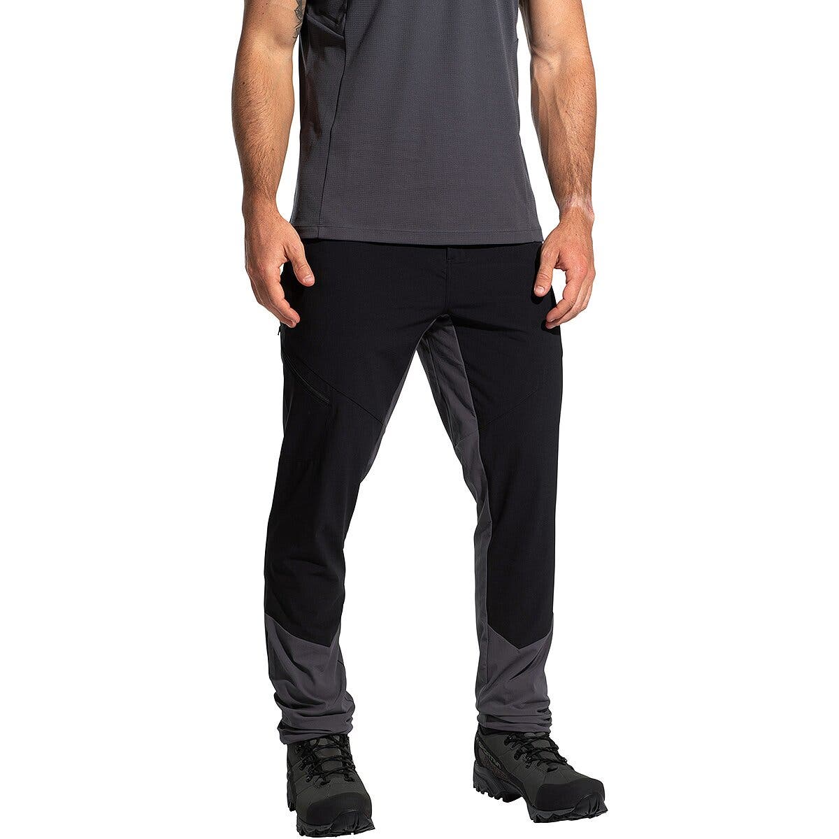 selected Black/Savana