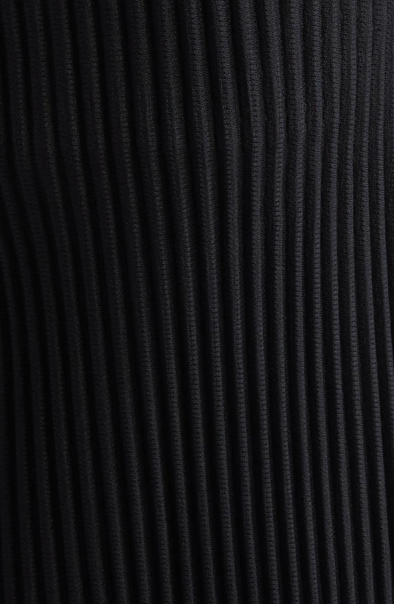 Homme Plissé Issey Miyake Monthly Colors August Pleated Shorts, Alternate, color, 